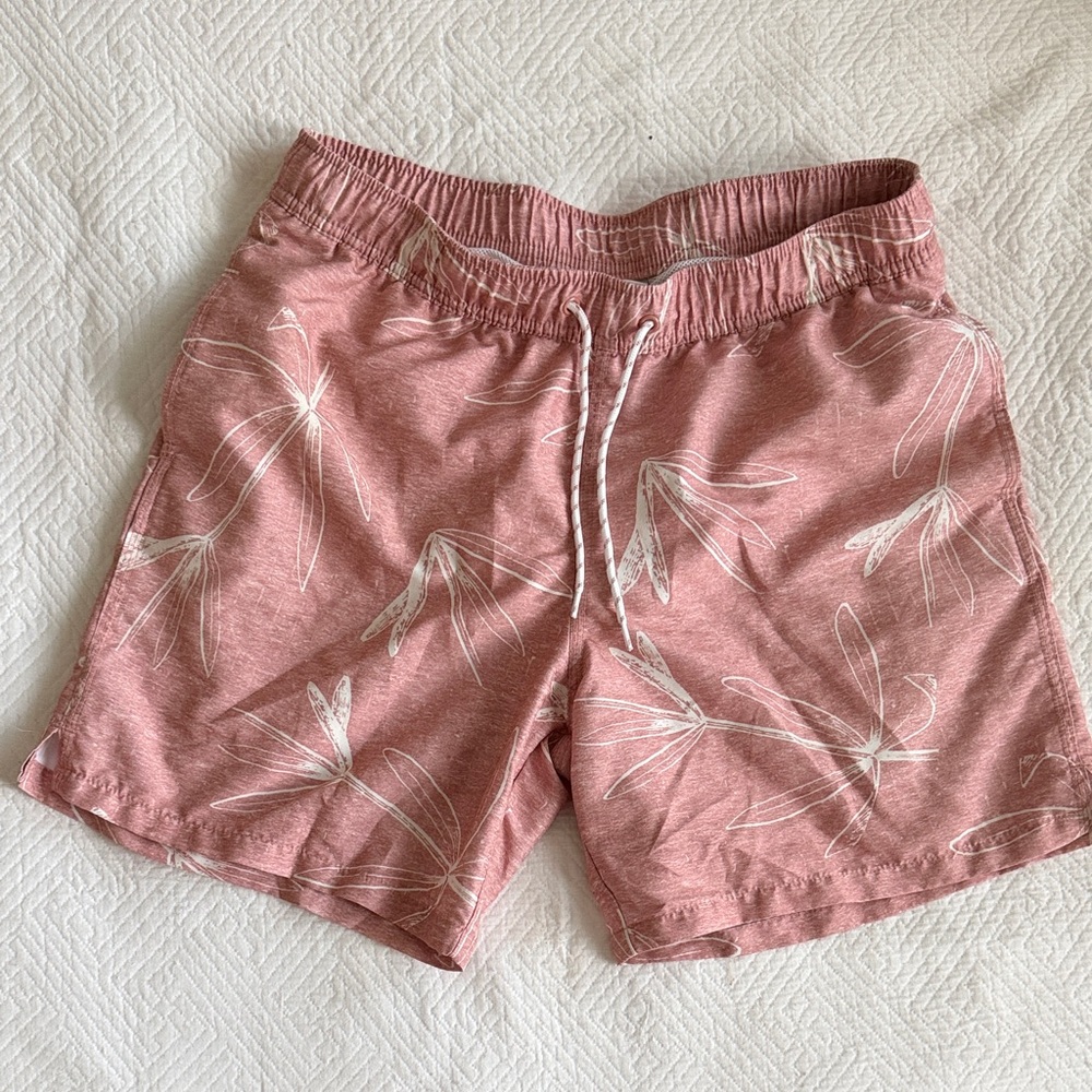 Goodfellow & Co Men's Pink Patterned Athletic Shorts